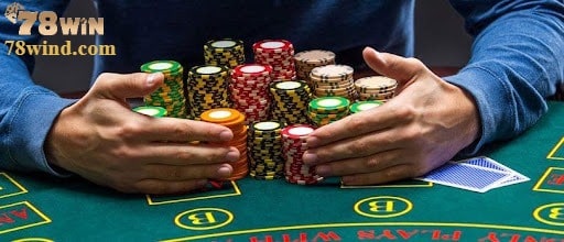 Có nên hay không khi đặt cược gấp thếp khi canh bài baccarat