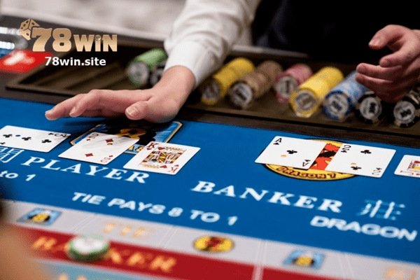 Bạn nên biết các thế bài baccarat phổ biến nhất