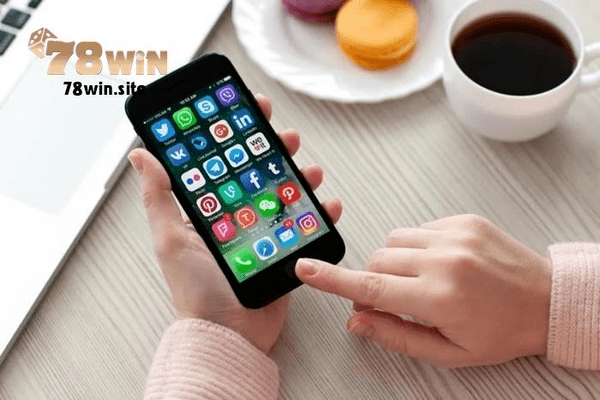 Nhà cái 78win cho phép người chơi rút tiền thông qua app di động