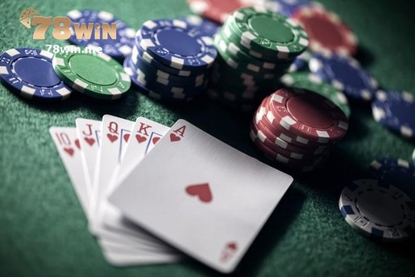 78win được đánh giá là cổng game bài poker đổi thưởng uy tín hàng đầu