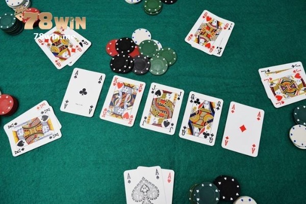 Bạn nên chú ý đến cách chơi game bài poker đổi thưởng 78win