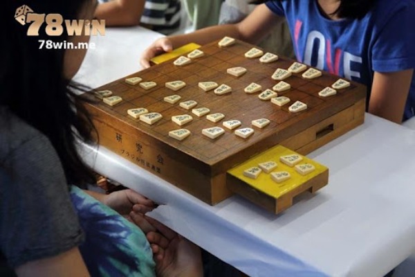 Bạn cần nghiên cứu để nắm được các mẹo chơi cờ Shogi hiệu quả